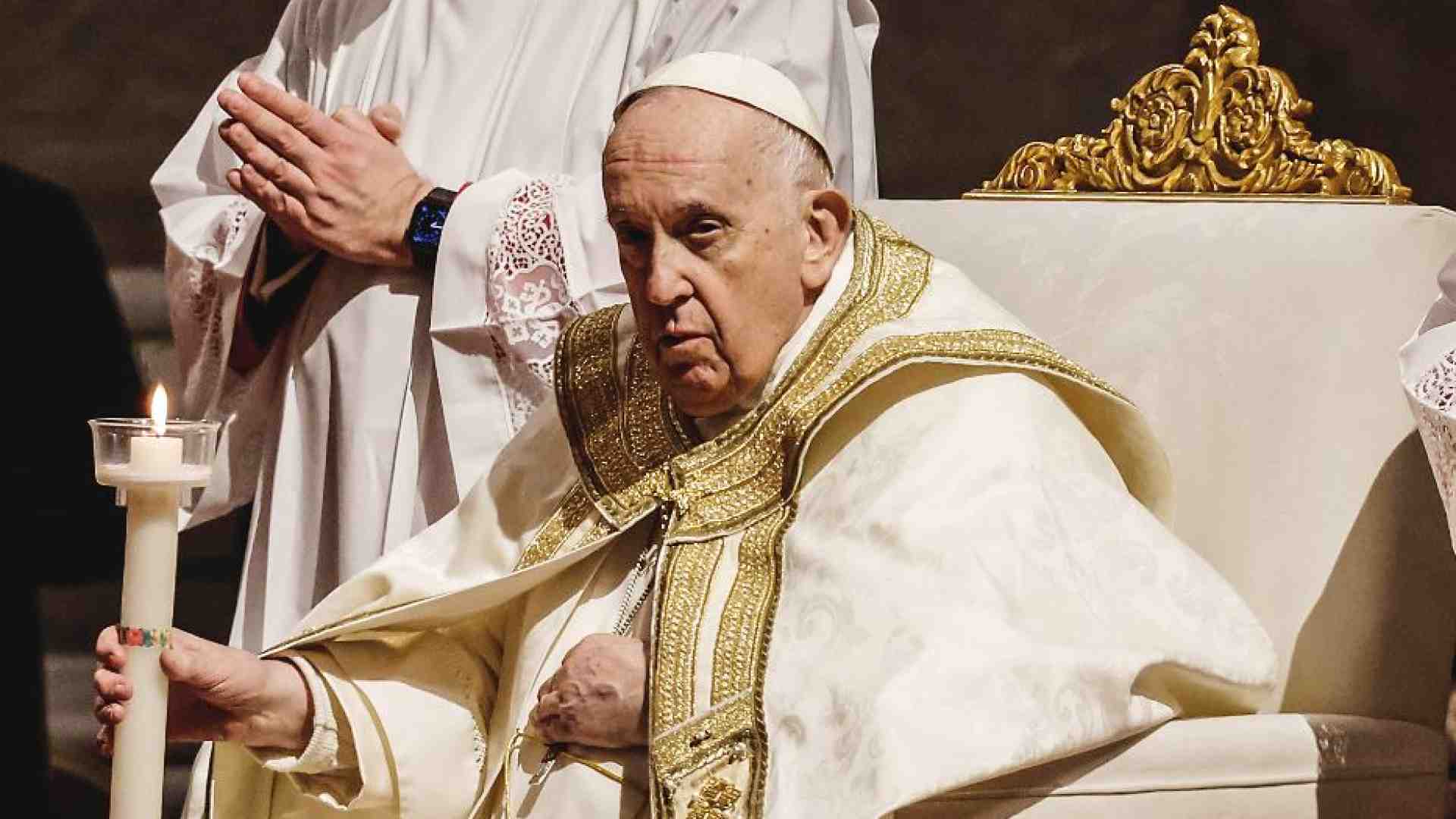 Immagine di Francesco: evadiamo dalla paura. Il Risorto ci spinge ad andare avanti