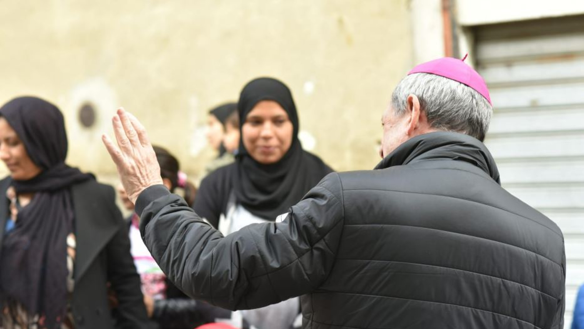 Immagine di Solidarietà e dignità, il "benvenuto" del vescovo di Locri ai migranti
