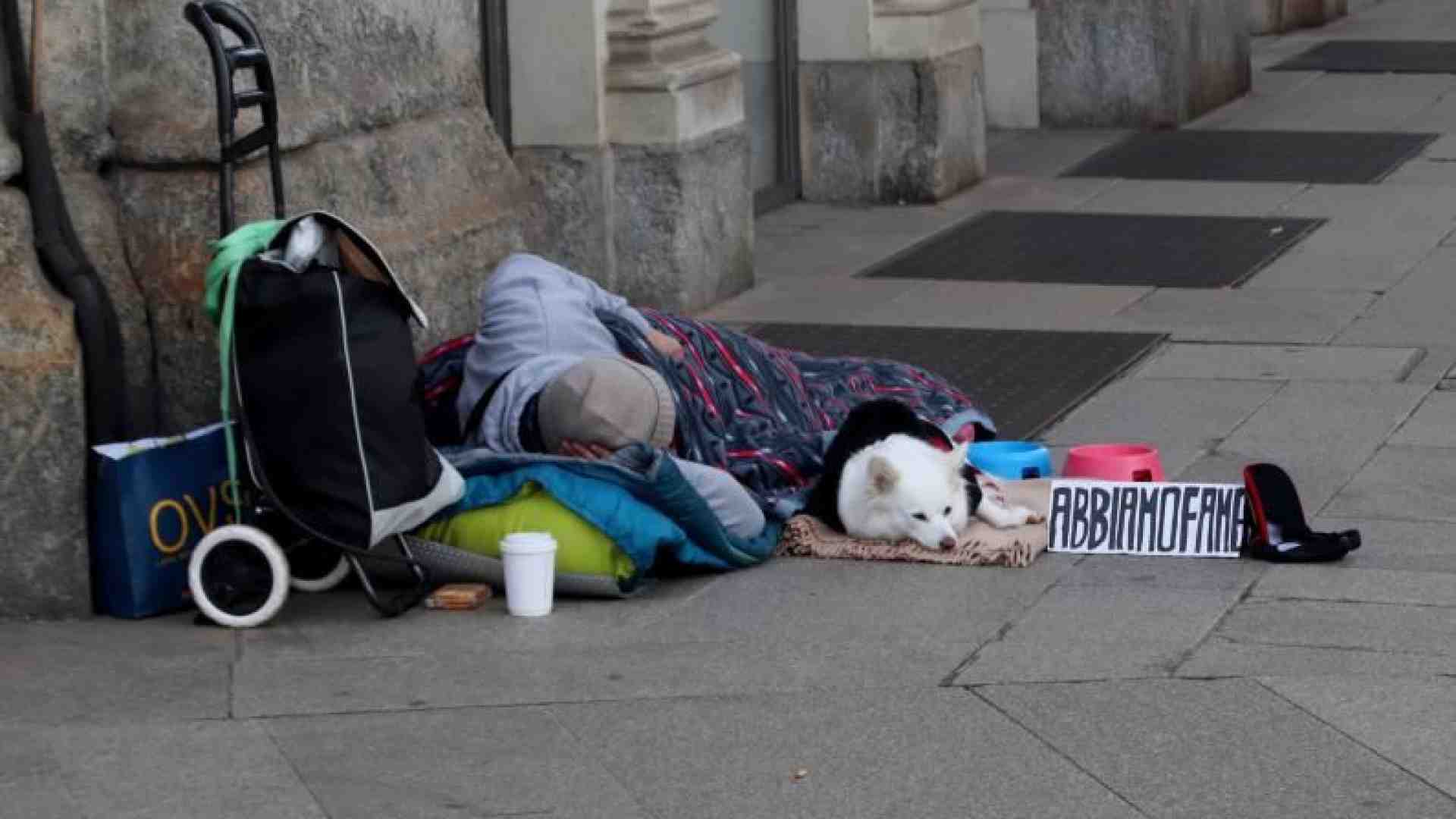 Immagine di Casa, cibo, servizi (oltre al Reddito); il piano Caritas per l’Italia dei poveri