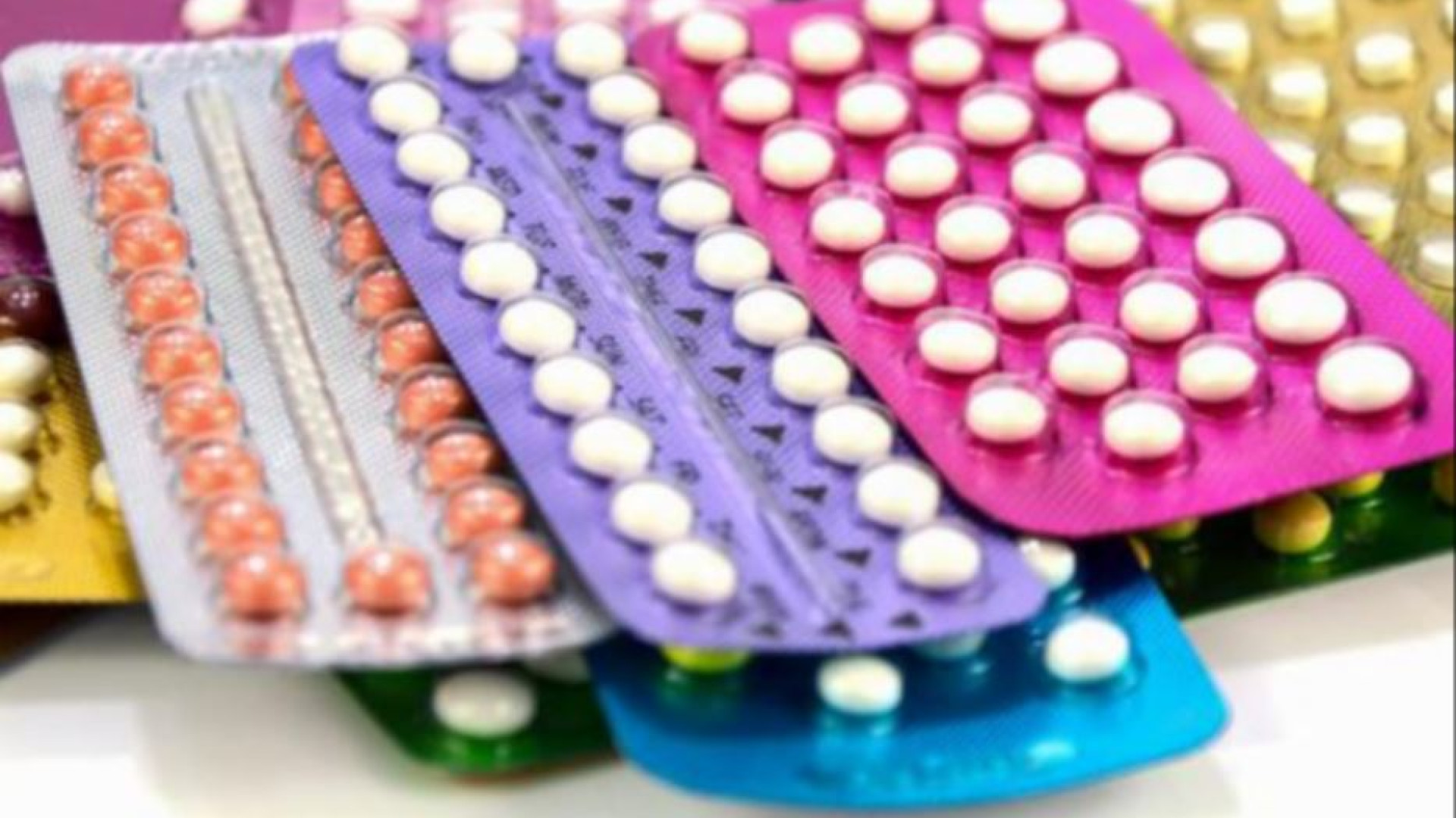 Immagine di Pillola gratis per tutte. Le critiche: «Messaggio sbagliato alle più giovani»