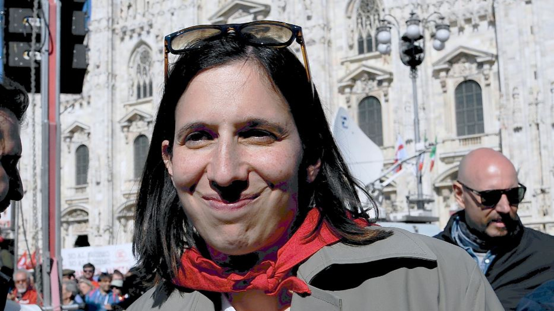Immagine di La diaspora preoccupa Schlein. E fa notizia il look curato da «un'armocromista»