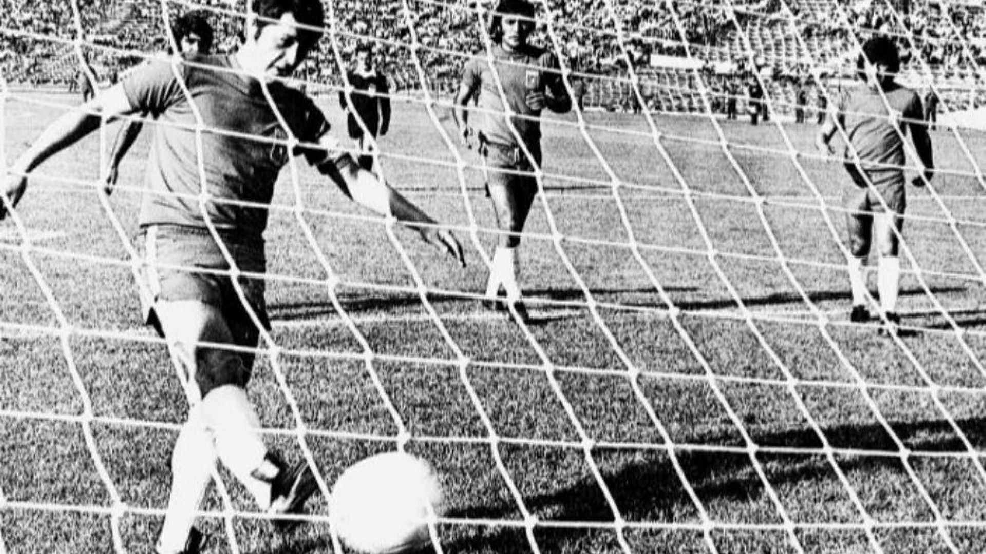 Immagine di Valdès, un calcio libero in memoria di Neruda