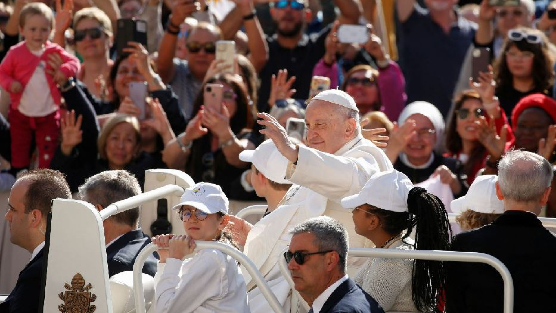 Immagine di Il Papa: la vocazione dell'Europa è creare ponti e accogliere
