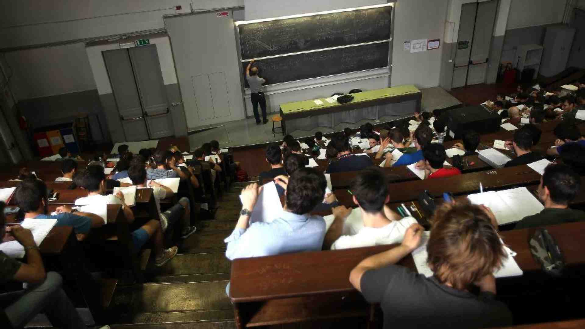 Immagine di Oltre la meritocrazia, l'Università non sia più un parcheggio sociale