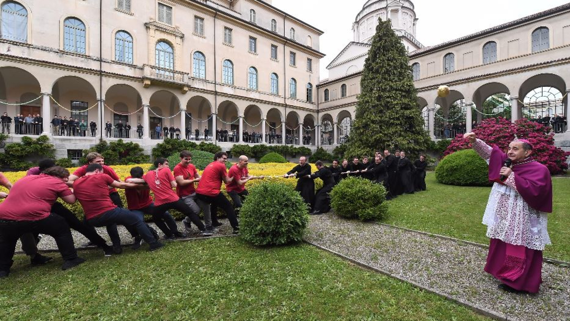 Immagine di Nel 2040 la Chiesa di Milano non avrà sacerdoti con meno di 30 anni
