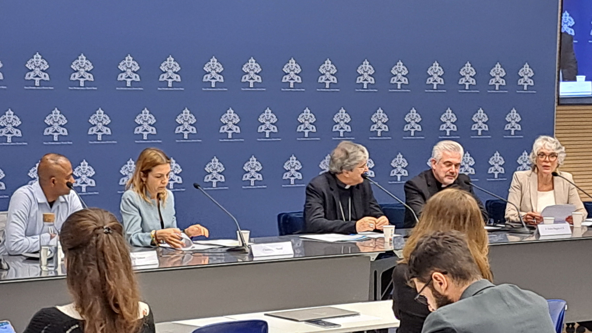Immagine di Monsignor Savino: "Forte impatto politico del Messaggio del Papa"