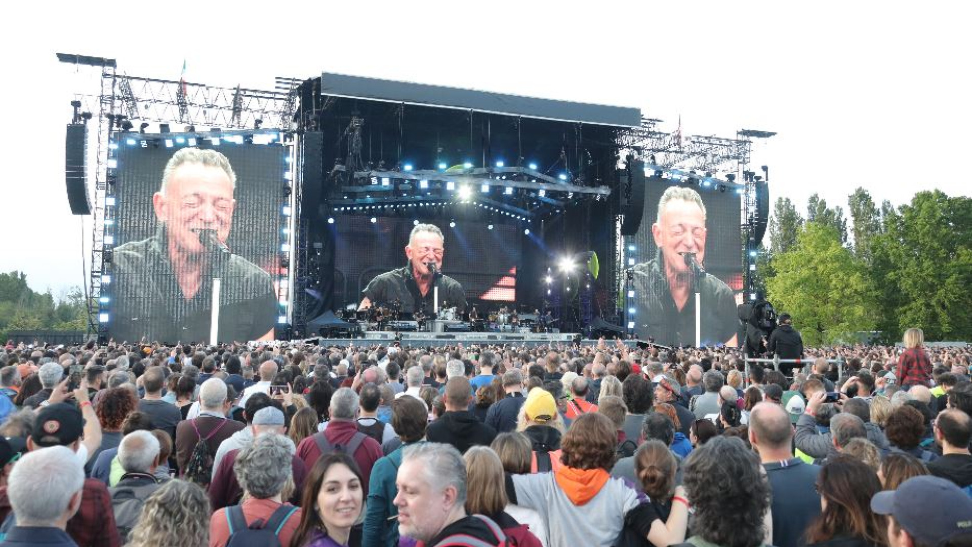 Immagine di Springsteen a Ferrara nonostante tutto. E le polemiche lo travolgono