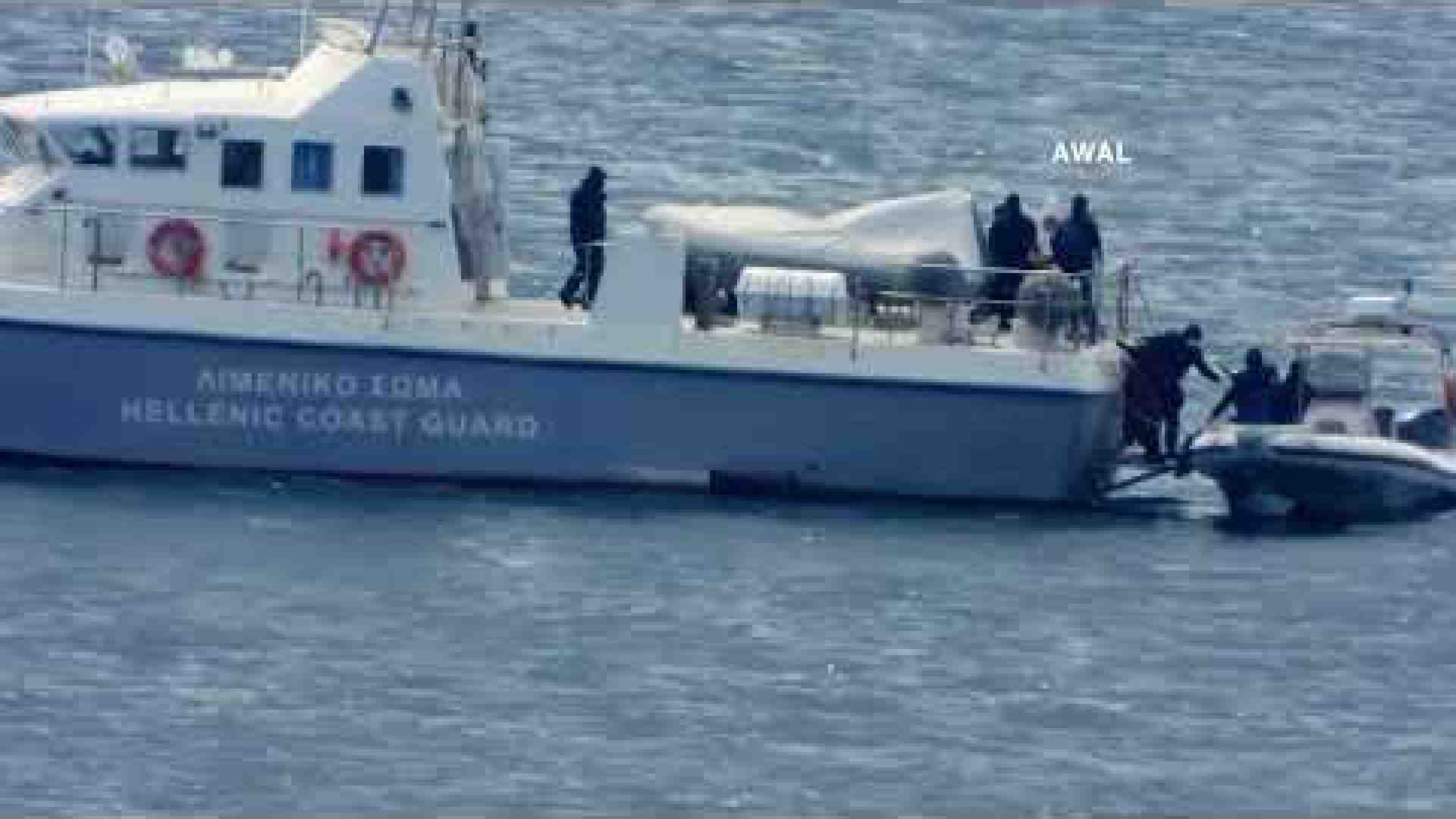 Immagine di New York Times: «La Grecia respinge i migranti in mare e li lascia alla deriva»