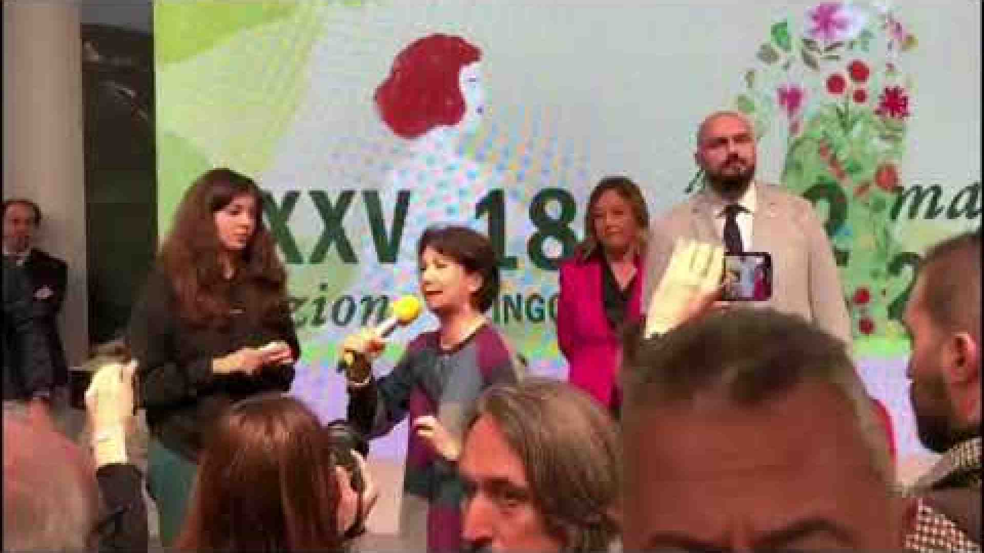 Immagine di La ministra della Famiglia Roccella «silenziata», caos a Torino