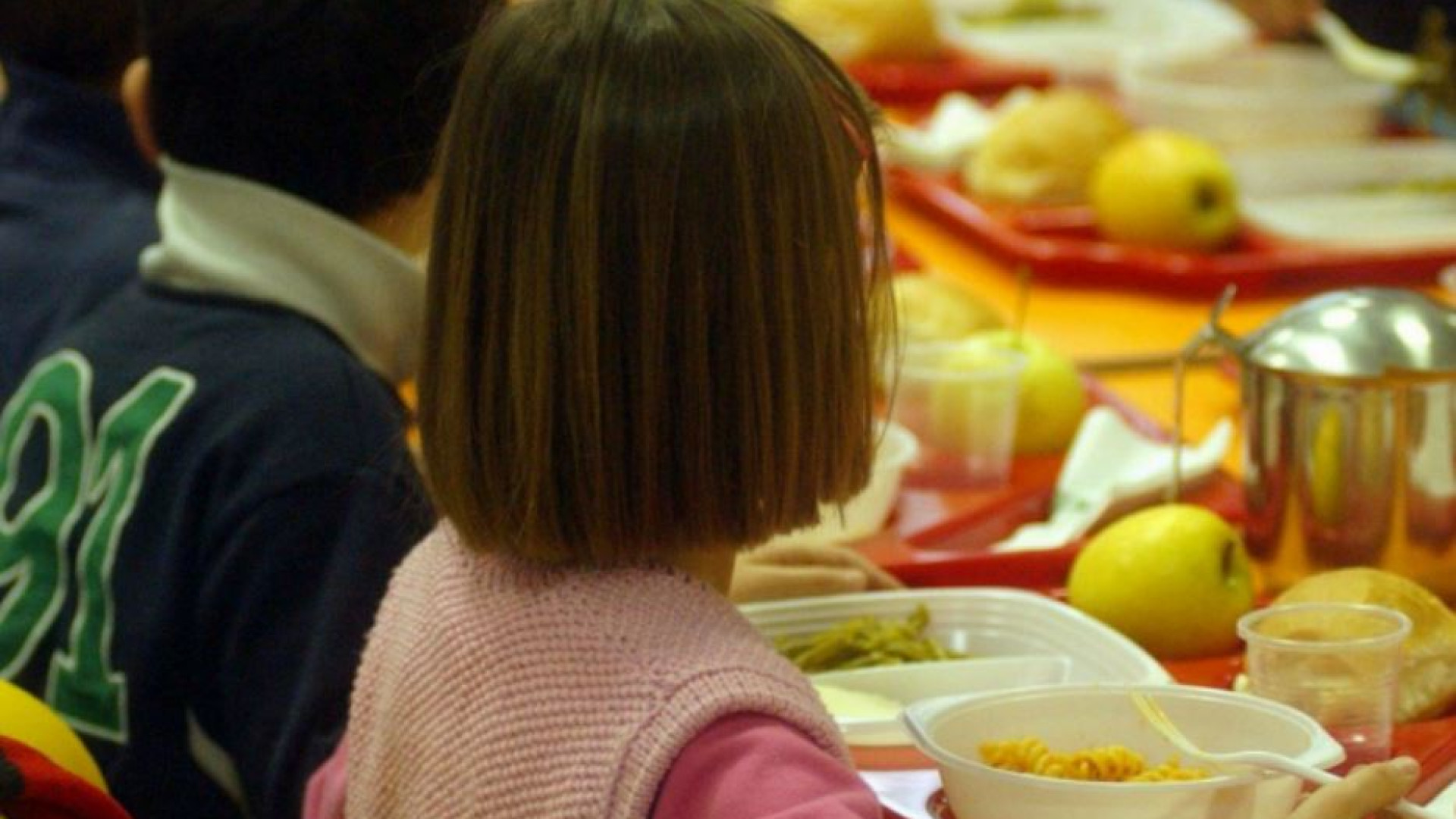 Immagine di Mense scolastiche: a Torino 6,60 euro a pasto, a Roma 2. Ma mancano i locali