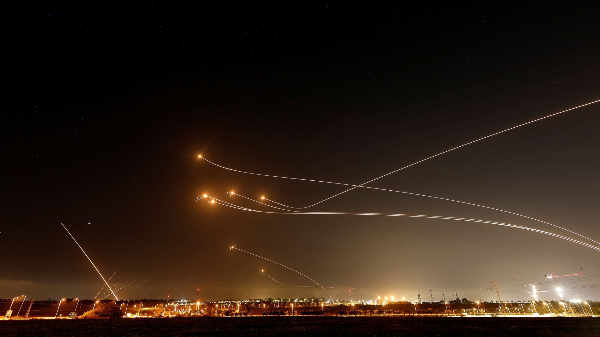 Immagine di Com'è nato e cos'è Iron Dome, il sistema anti-missile che protegge Israele
