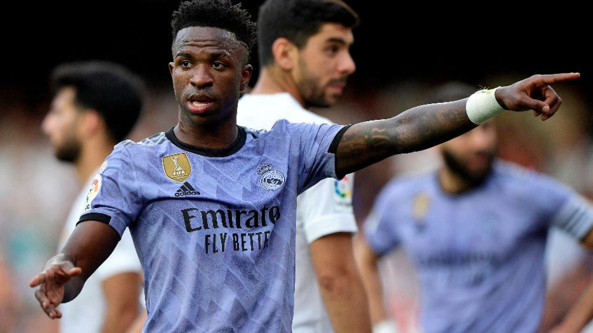 Immagine di Insulti razzisti a Vinicius Jr del Real Madrid. Fermati tre tifosi del Valencia