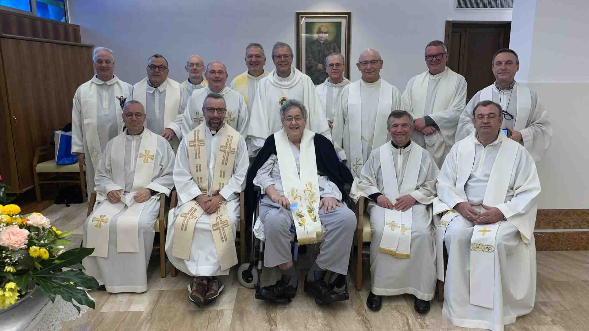 Immagine di I preti del 1989 hanno festeggiato il 34° anniversario di ordinazione