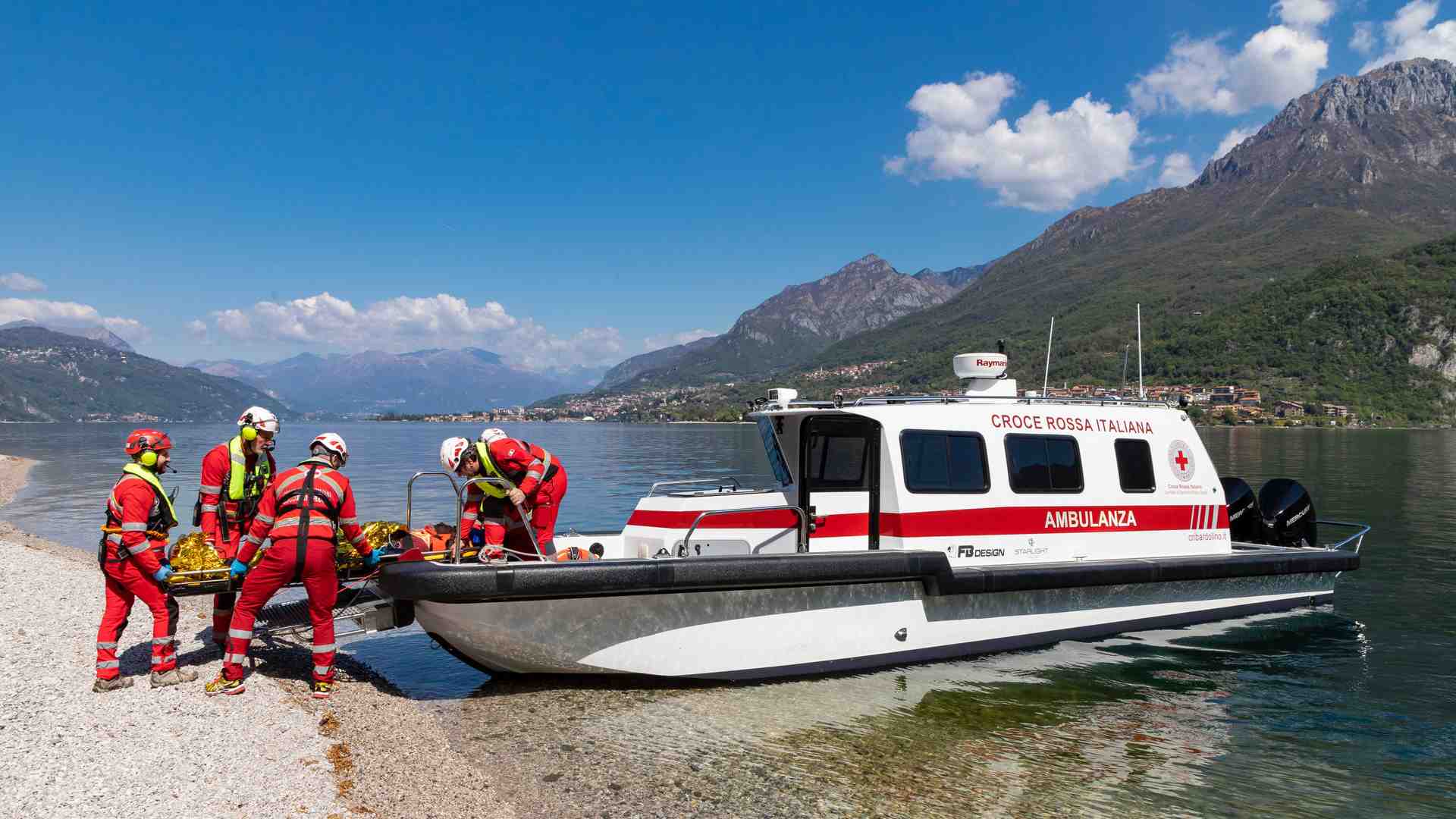 Immagine di Una nuova idroambulanza per dare soccorso a tutta la riviera veronese