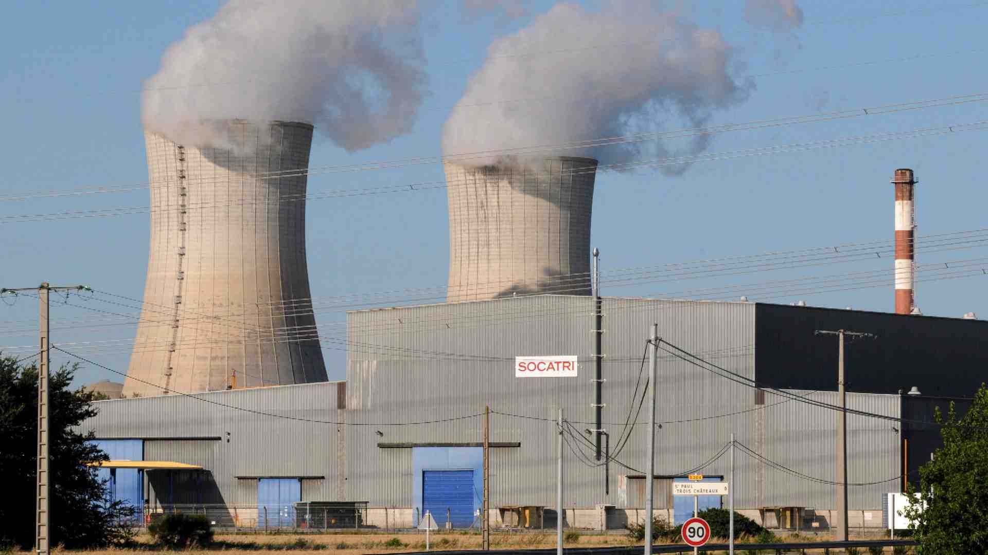 Immagine di La Francia di Macron punta sul nucleare: sei nuove centrali entro il 2050