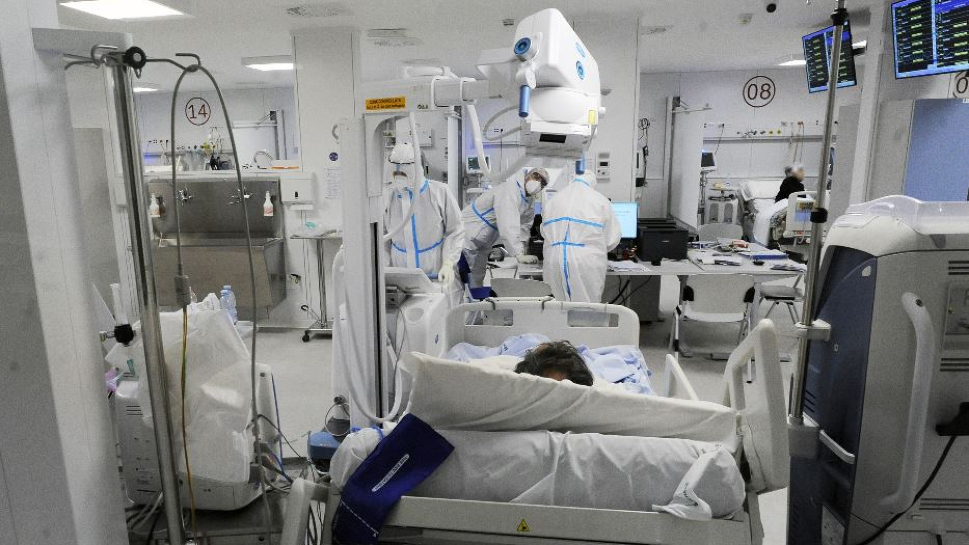 Immagine di «Nel 2020 il Covid ha causato 78.673 morti». Ma il calcolo delle vittime divide