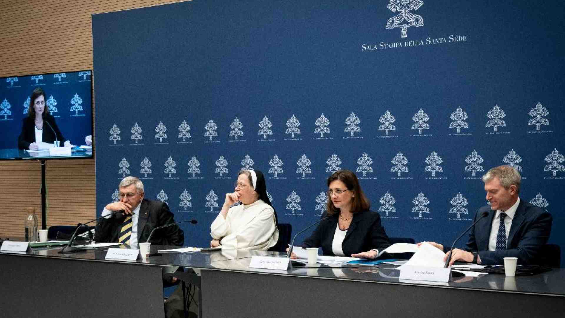 Immagine di Nasce il Family Global Compact. Il Papa: cultura della famiglia e della vita