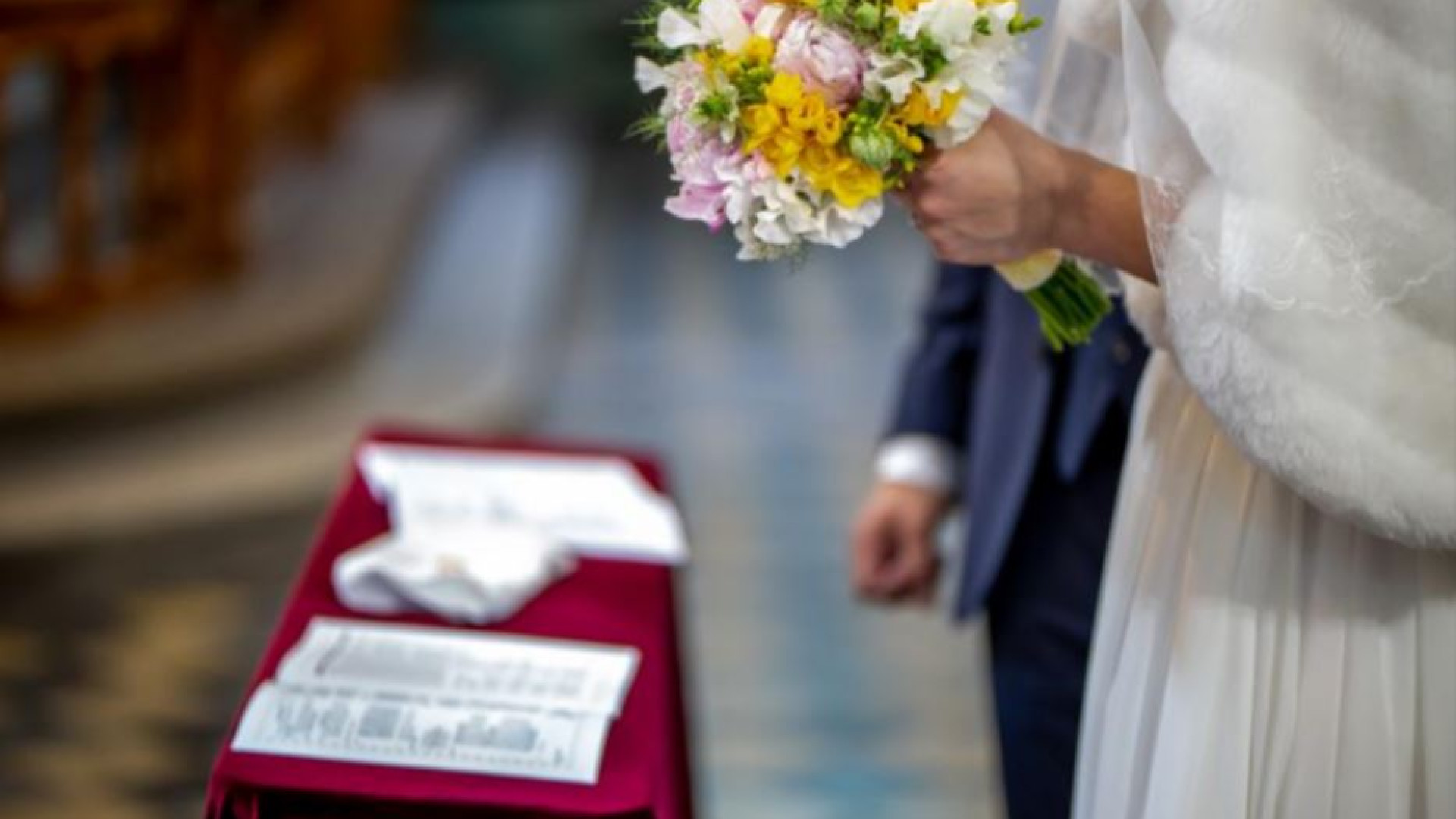 Immagine di A chi è sposato solo civilmente, la cresima dopo le nozze religiose