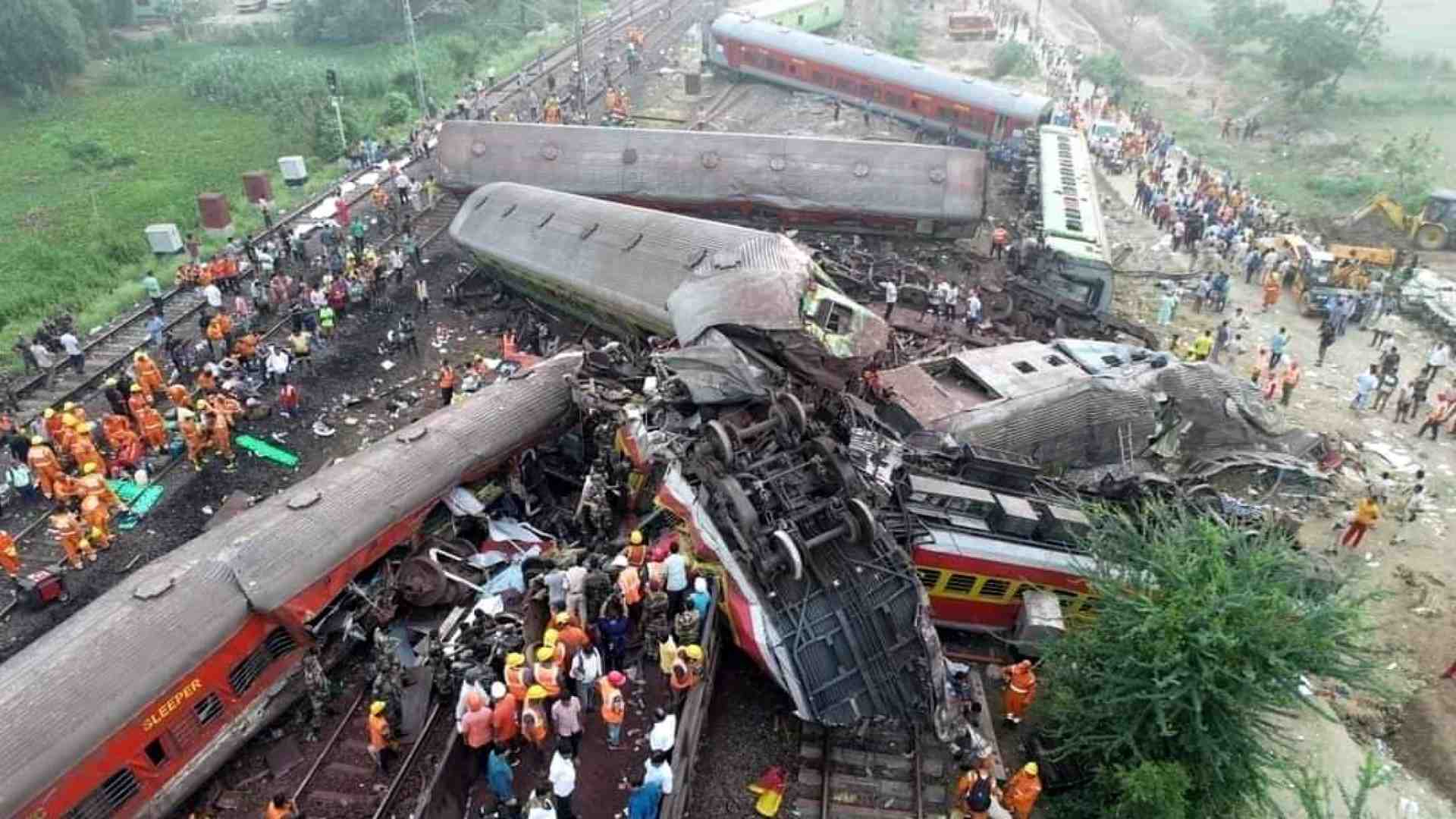 Immagine di Scontro fra treni nell'Orissa: salito a 288 morti il bilancio, 900 feriti