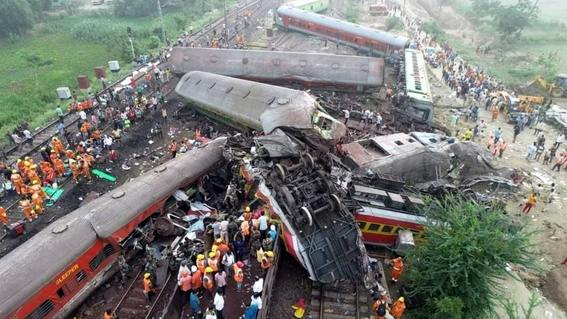 Immagine di Scontro fra treni nell'Orissa: salito a 288 morti il bilancio, 900 feriti