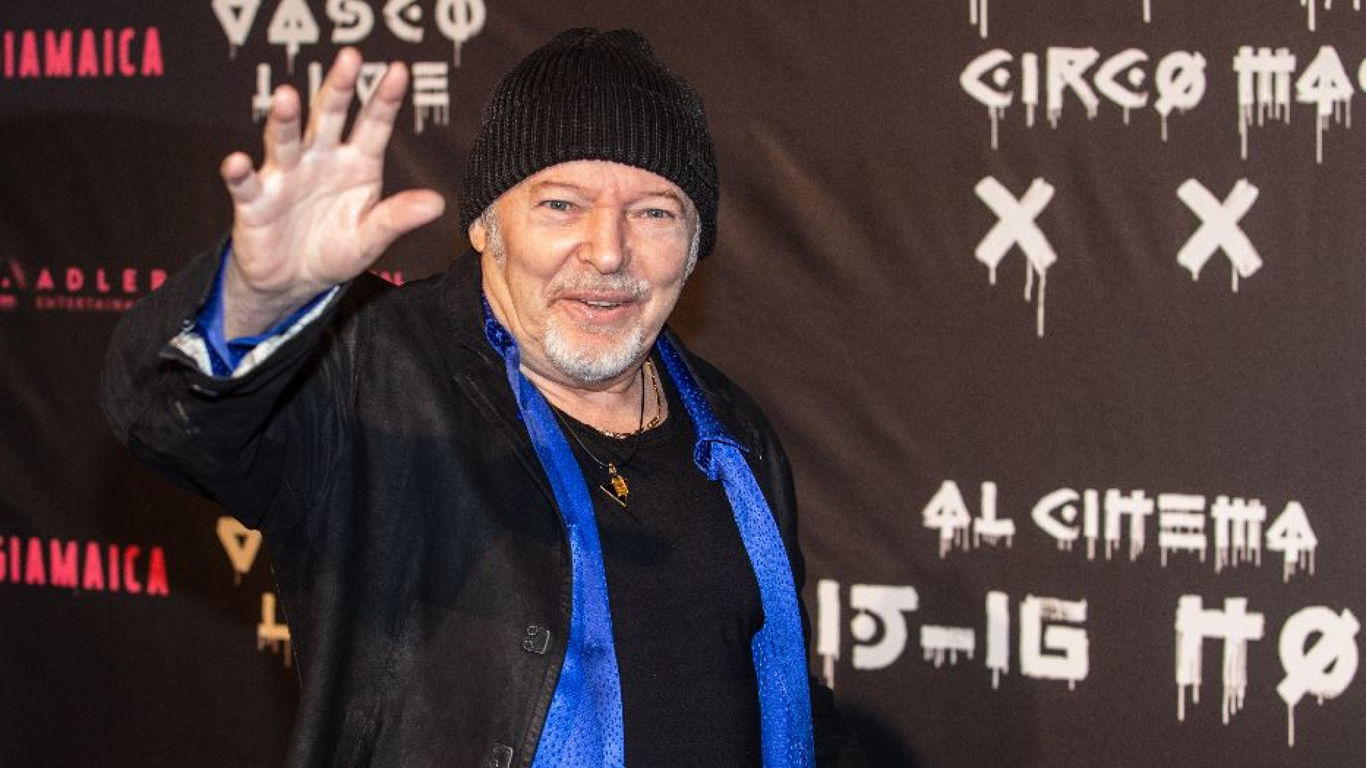 Immagine di Vasco Rossi risponde al vescovo di Rimini: «Ci rialzeremo»