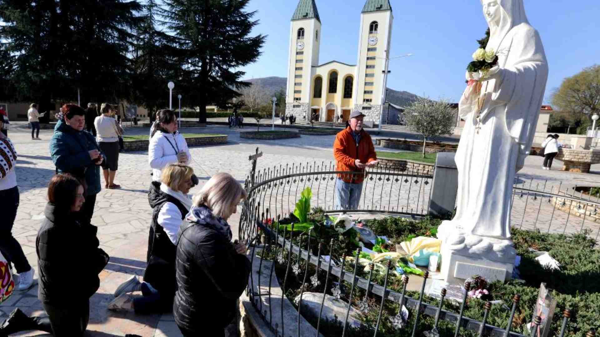 Immagine di «Così Medjugorje chiede di essere operatori di pace»