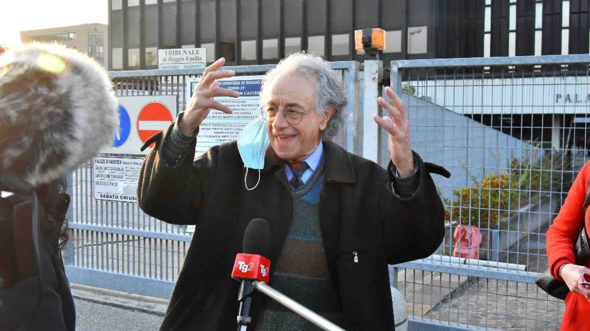 Immagine di Cadono le accuse per lo psicoterapeuta Foti. Si riapre il caso Bibbiano