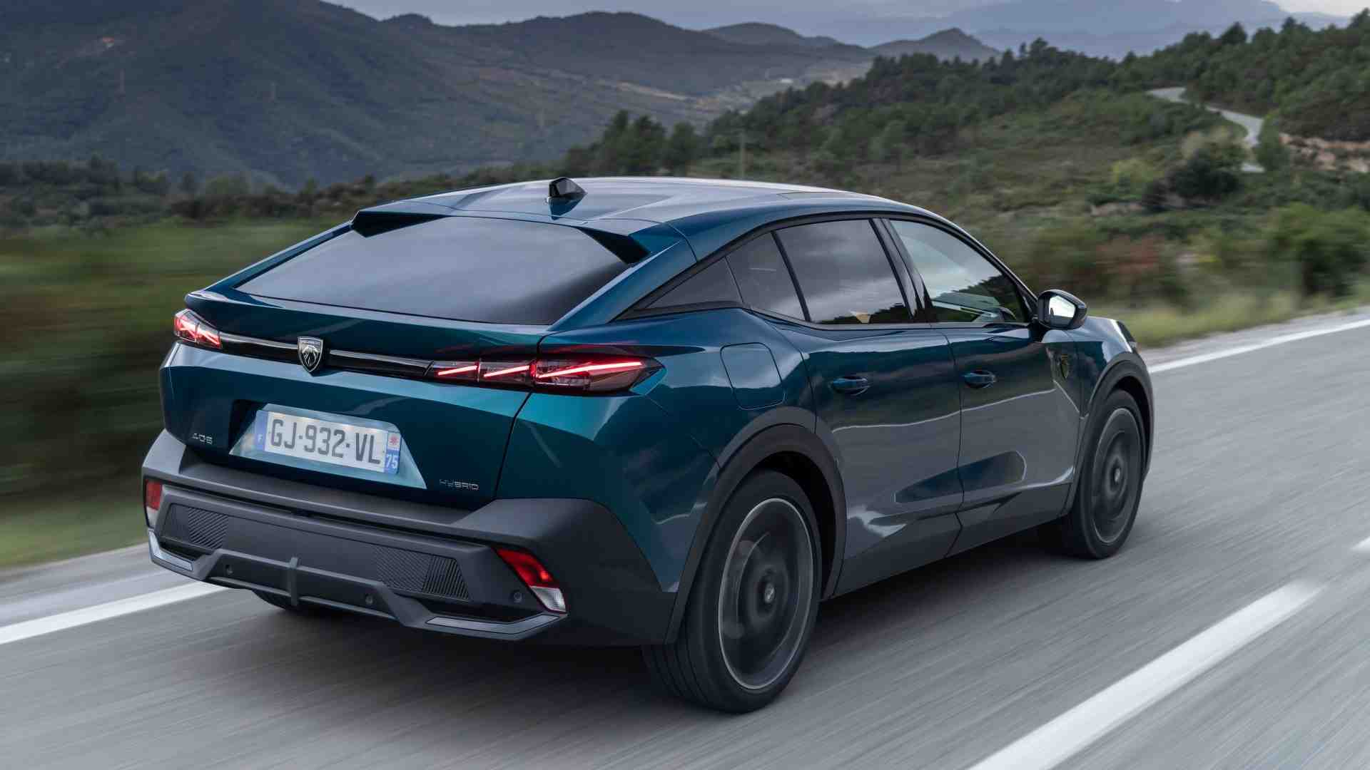 Immagine di Peugeot 408, il bello di guidare fuori dagli schemi