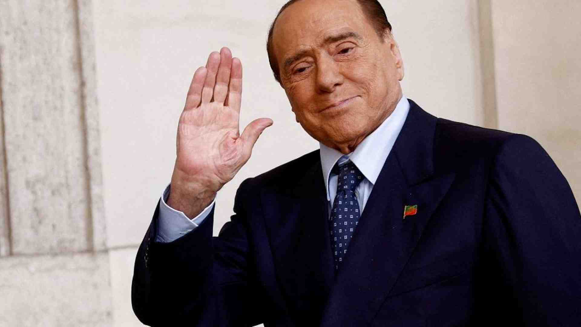 Immagine di Si chiude l'era Berlusconi, morto il leader di Fi