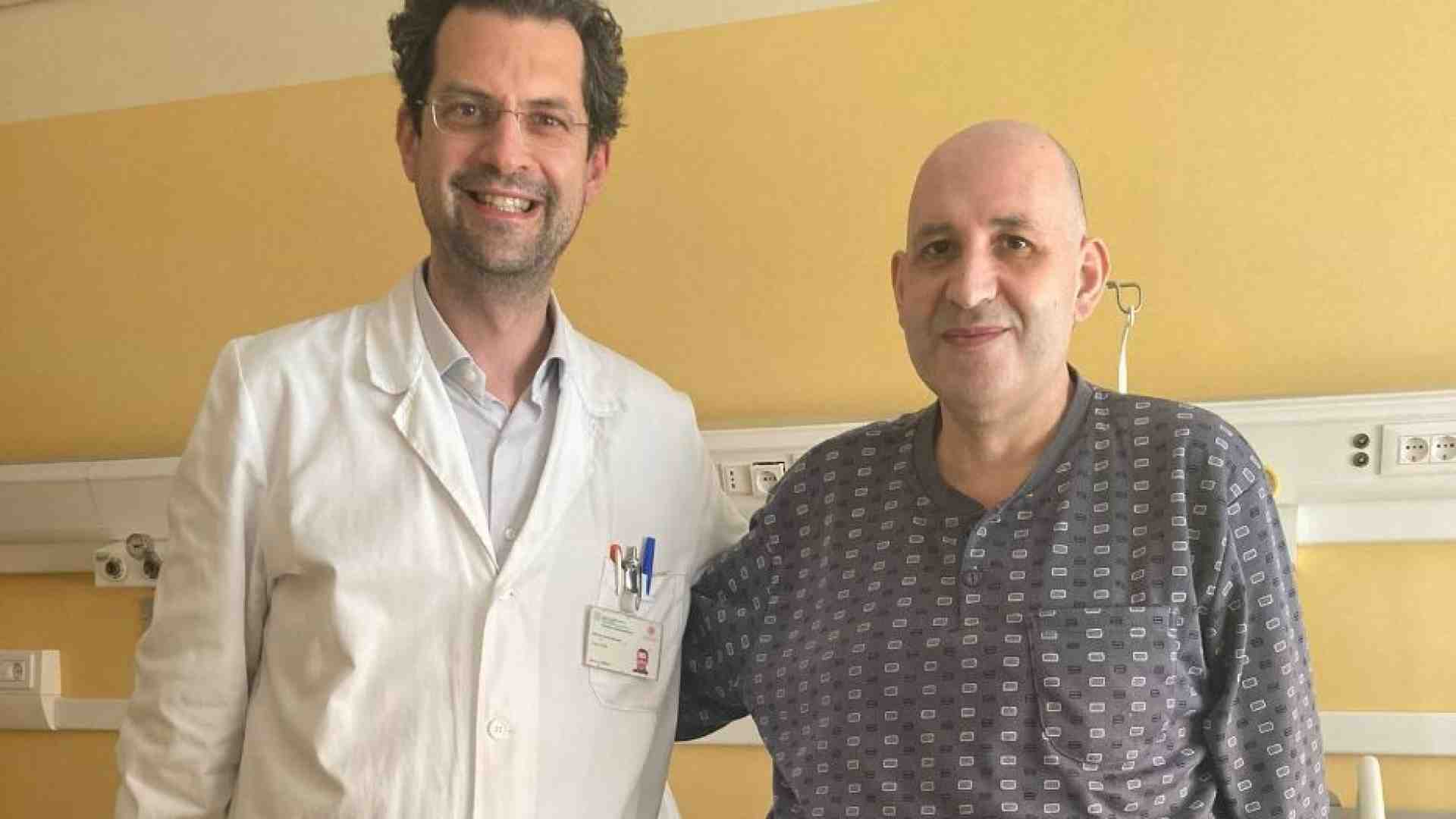 Immagine di Gli asportano un tumore da 30 chili. «Prima volta in Europa»