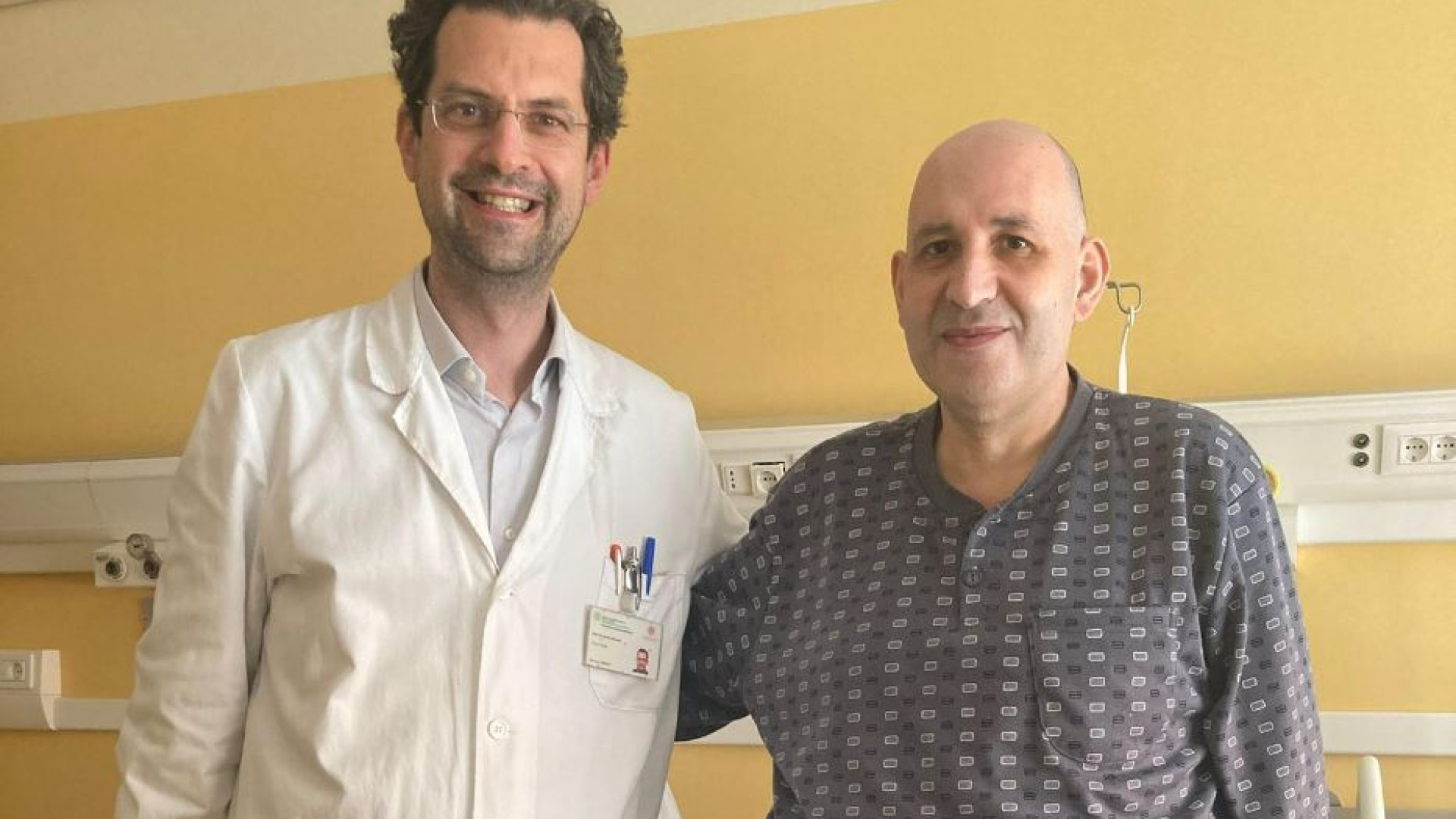 Immagine di Gli asportano un tumore da 30 chili. «Prima volta in Europa»