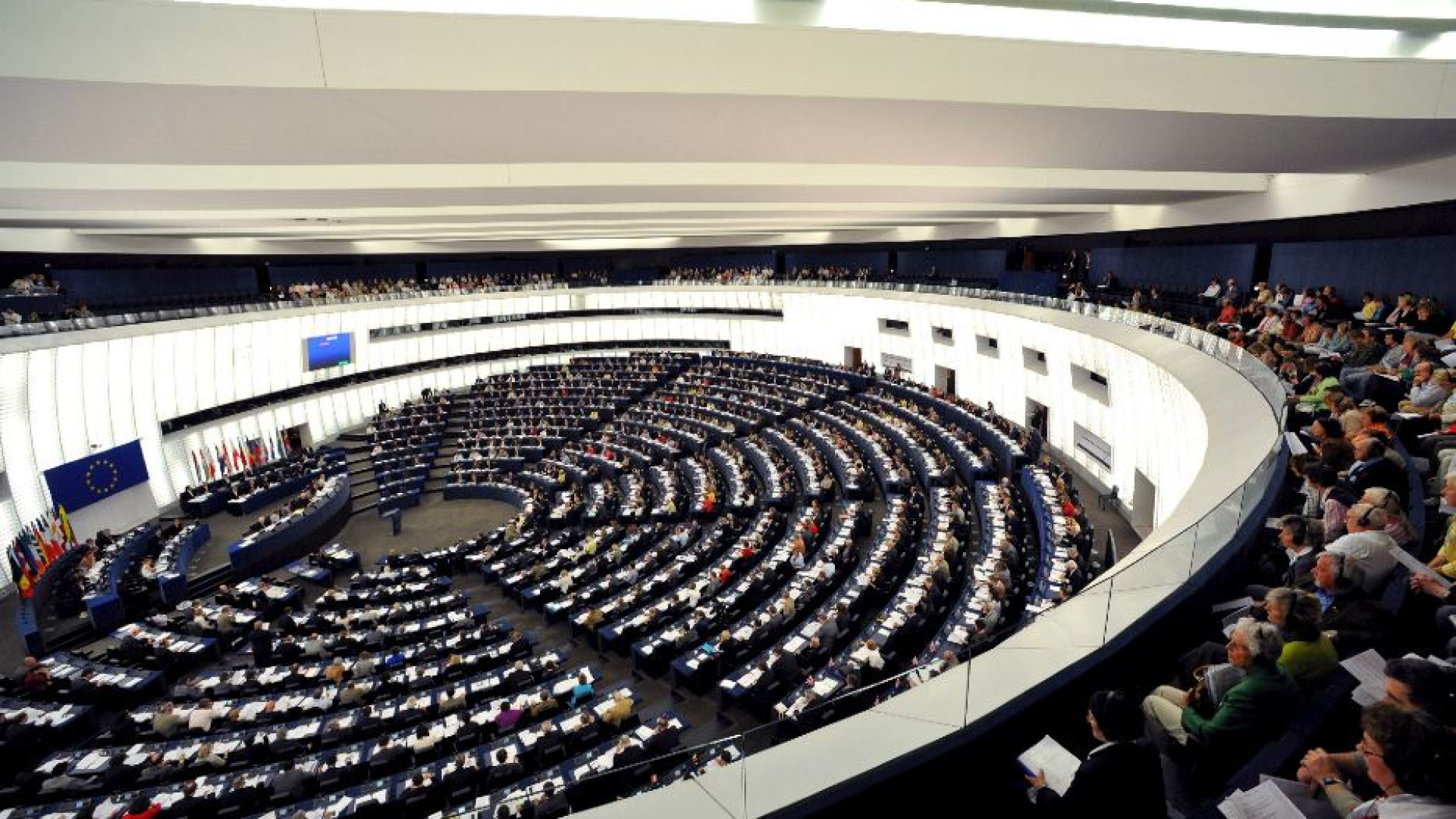 Immagine di Intelligenza artificiale: ecco le regole dell’Europa