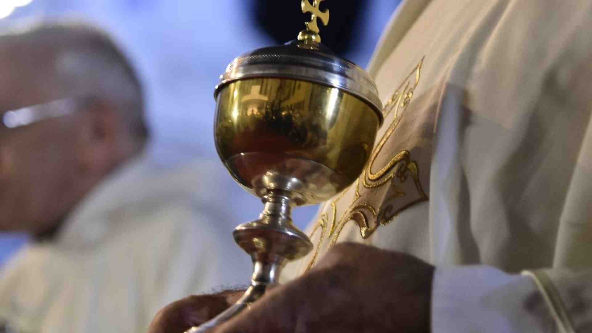 Immagine di Rubarono le ostie. Il vescovo di Ragusa vuole incontrare i ladri sacrileghi