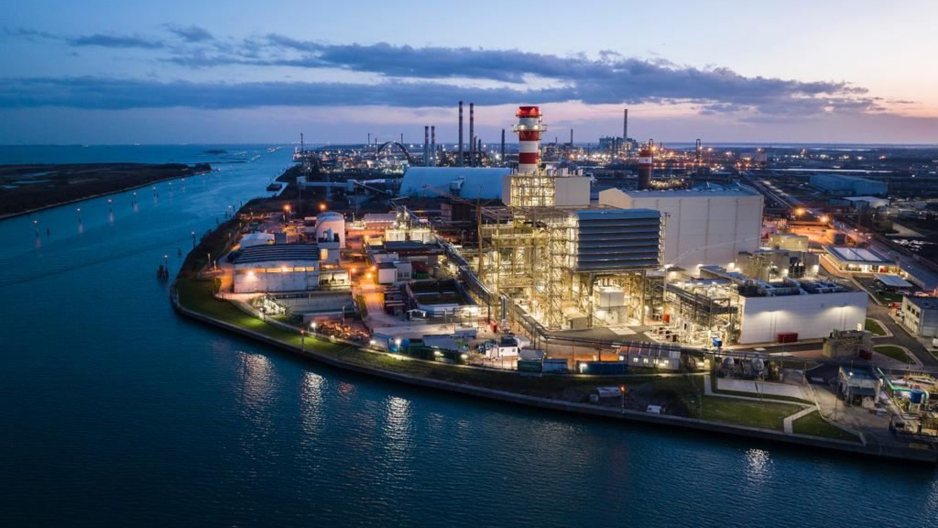 Immagine di Edison, parte a Porto Marghera la centrale termoelettrica più efficiente