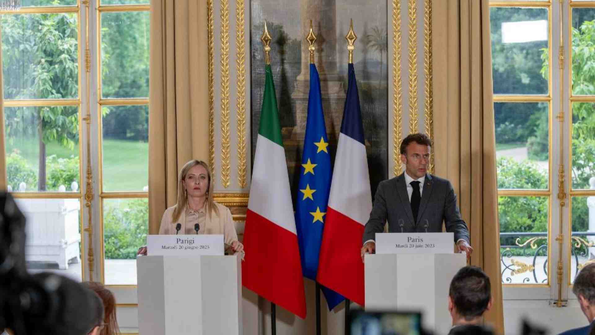 Immagine di Meloni a Parigi, con Macron condivisione su Mediterraneo e politiche Ue