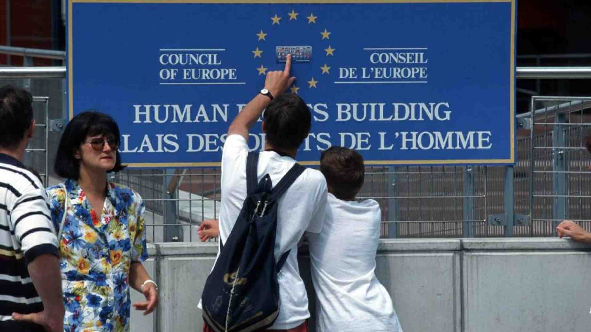 Immagine di Maternità surrogata, Strasburgo dice no ai ricorsi delle coppie italiane