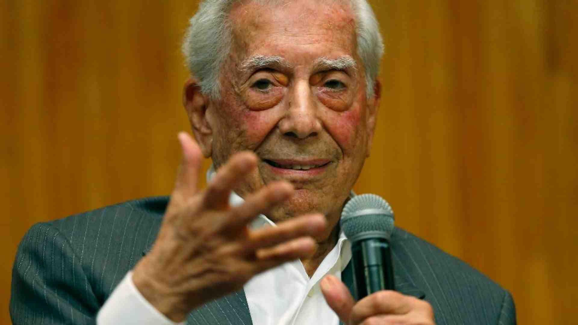 Immagine di Mario Vargas Llosa: si può essere rivoluzionari senza essere marxisti