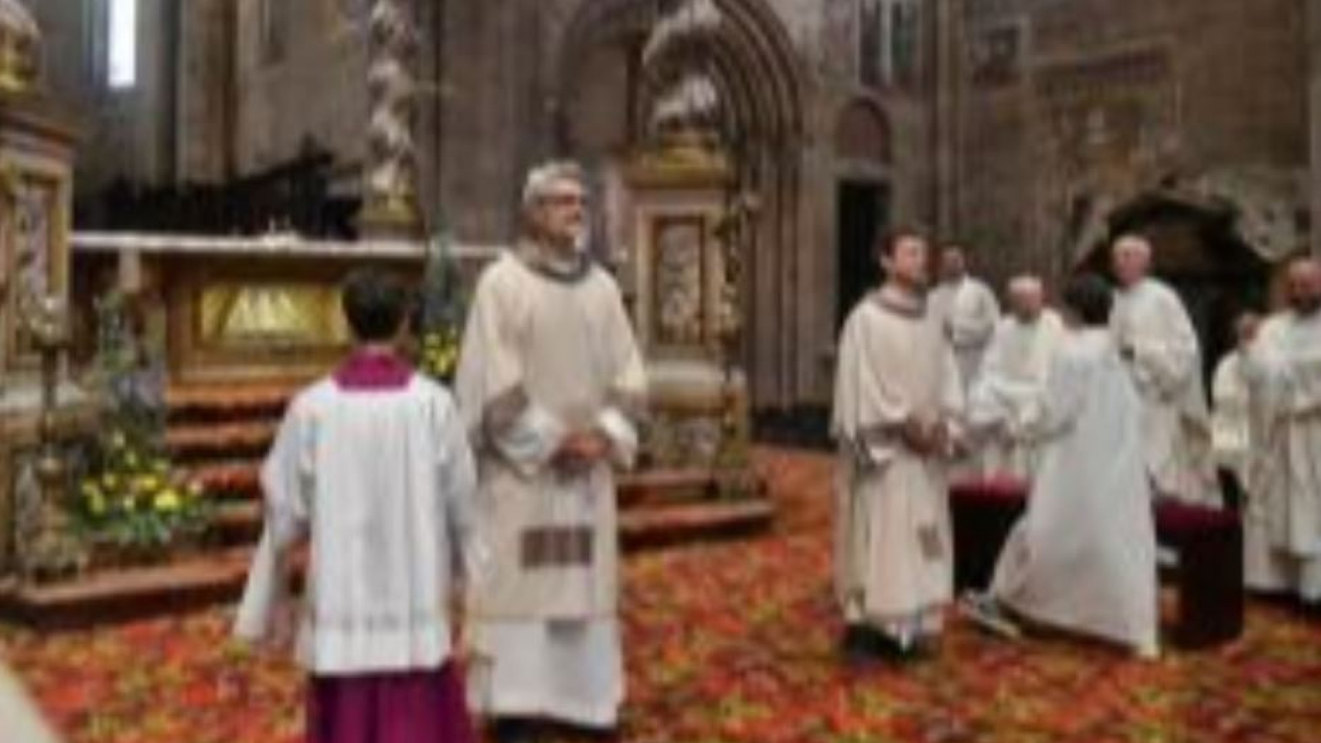 Immagine di Due padri di famiglie extralarge (19 figli) ordinati diaconi permanenti