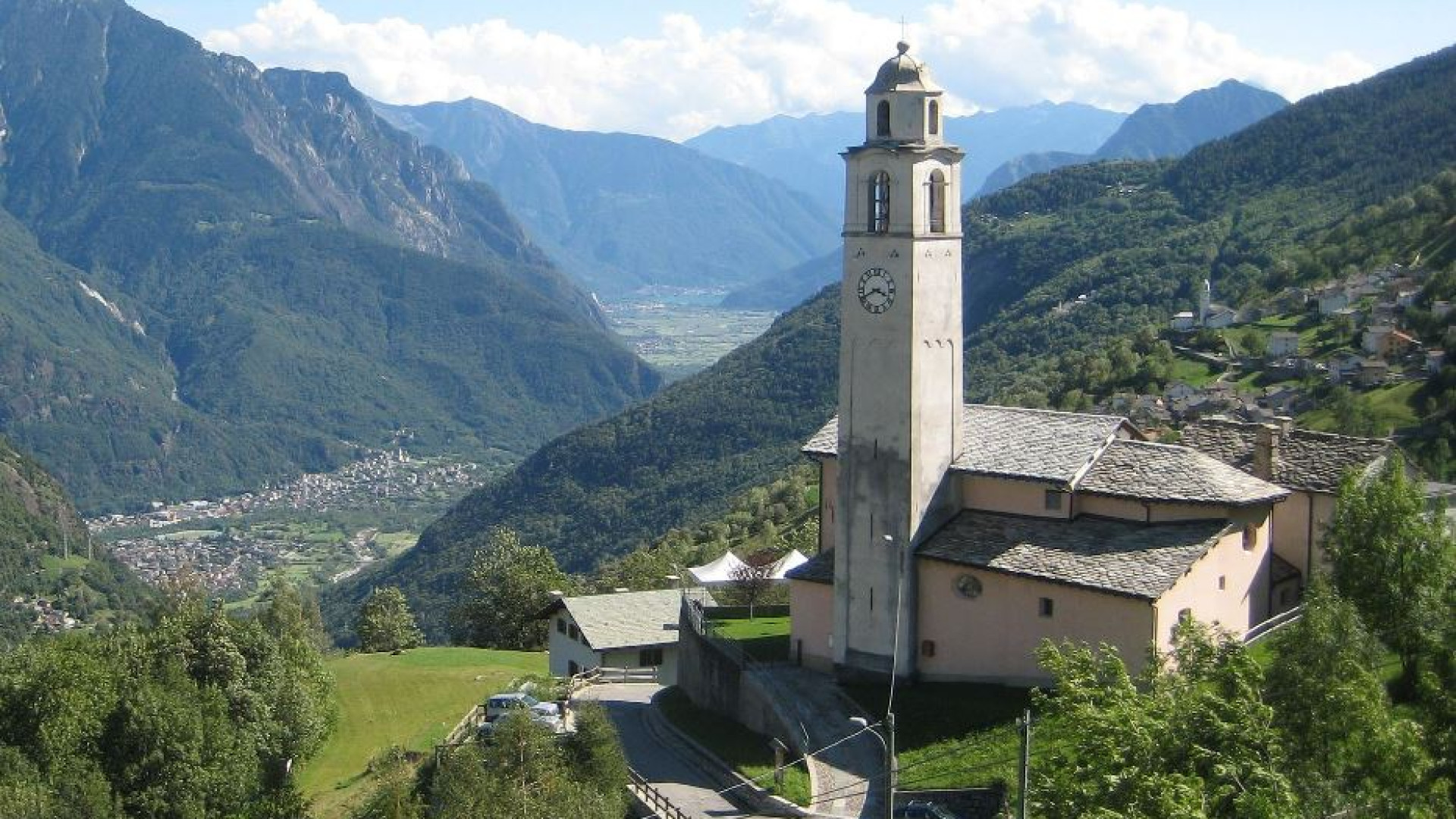 Immagine di La lettera alla parrocchia senza più il prete: noi famiglie la teniamo viva