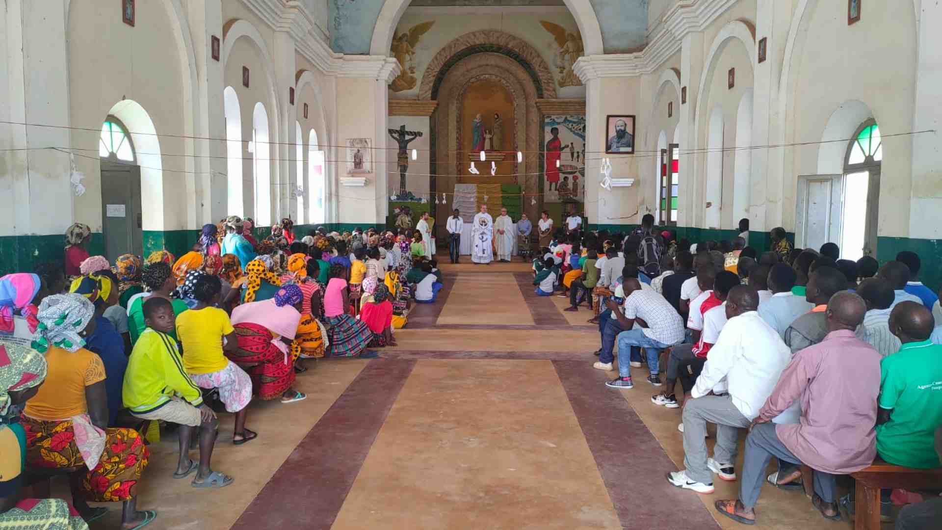 Immagine di Qui Mozambico: «Evangelizzare per rigenerarsi»