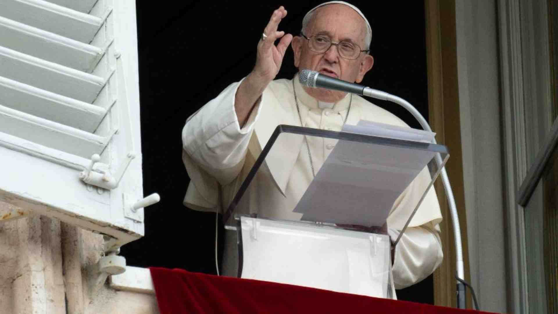 Immagine di Il Papa: il cristiano non crede a superstizioni e oroscopi