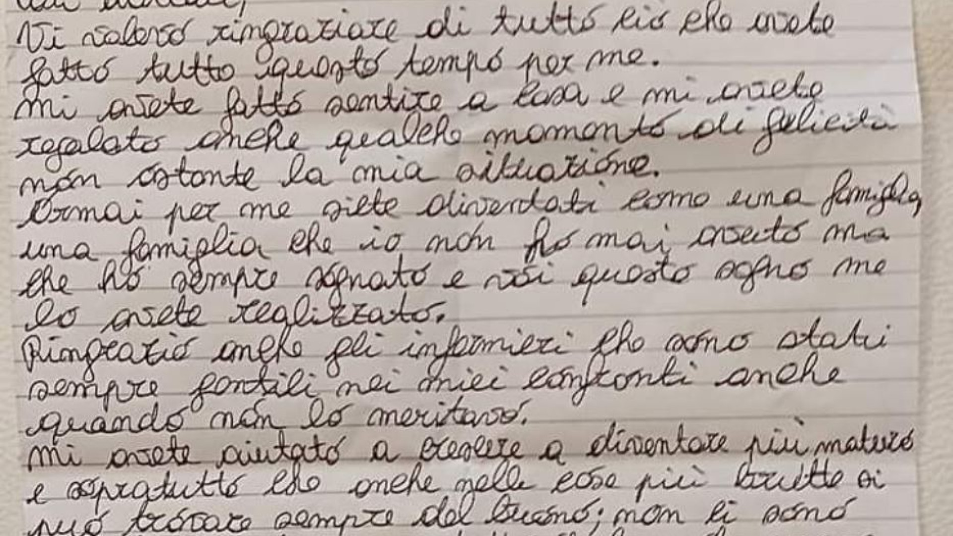 Immagine di "Cari dottori, grazie": lettera di un 13enne senza famiglia accolto in corsia