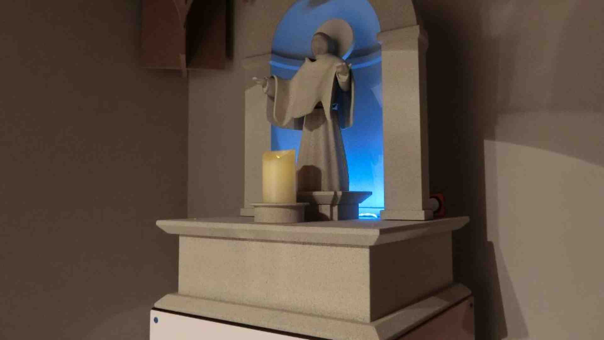 Immagine di SanTo, il robot che aiuta a pregare