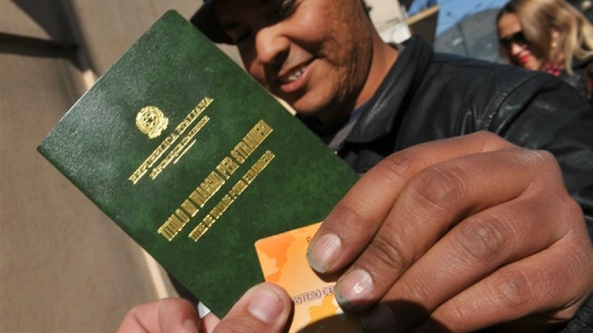 Immagine di Via libera al nuovo decreto Flussi: 452mila ingressi in tre anni