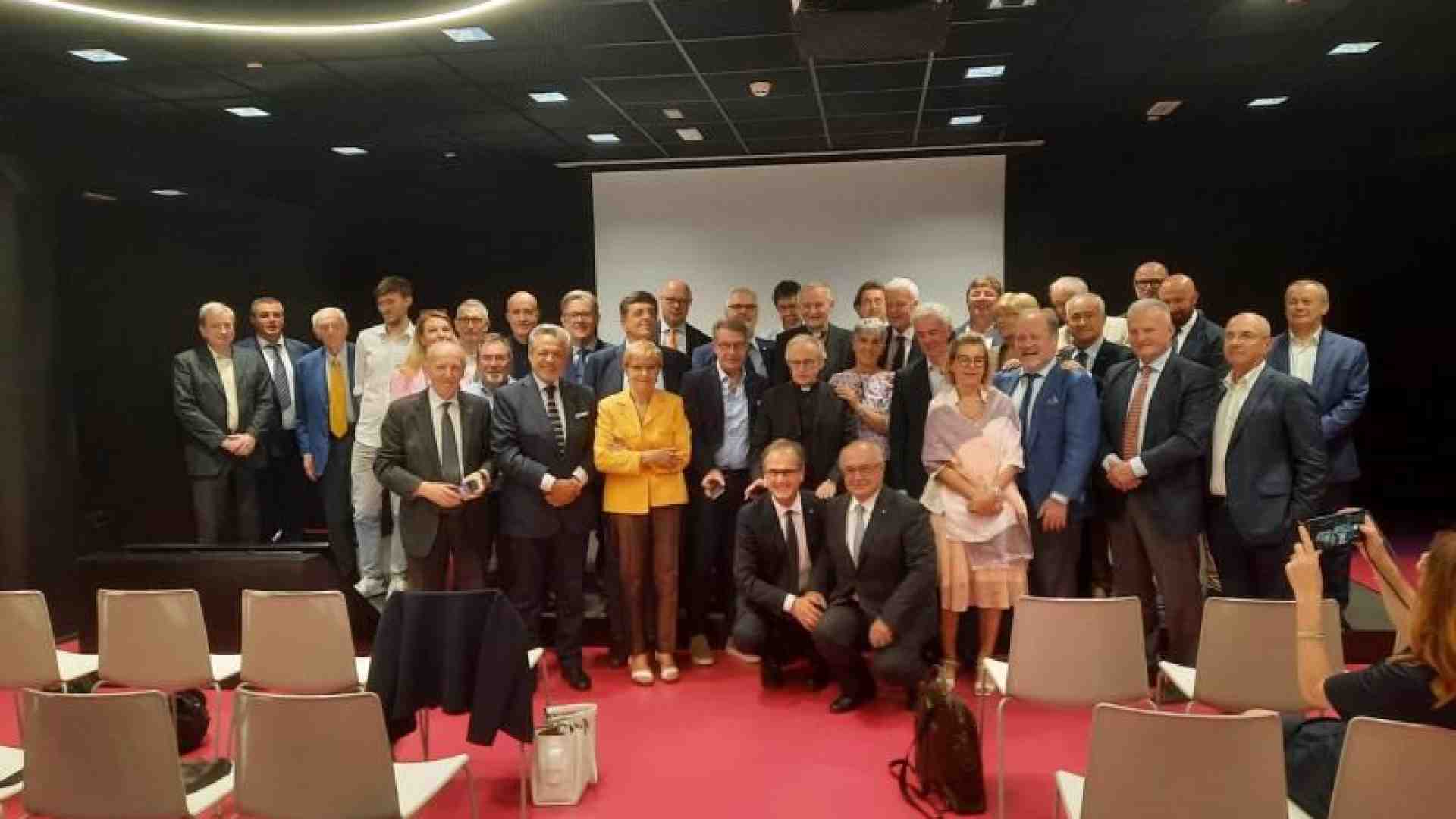 Immagine di Gianluca Galletti confermato presidente dell'Ucid