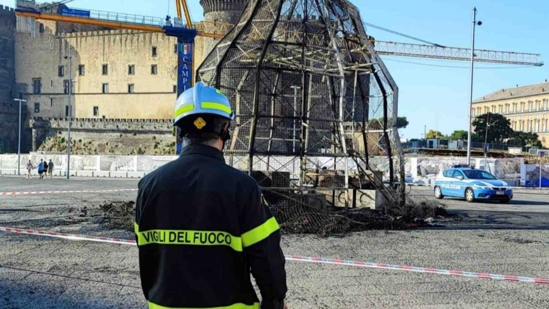 Immagine di Distrutta da un incendio la "Venere degli stracci". Fermato un senza dimora
