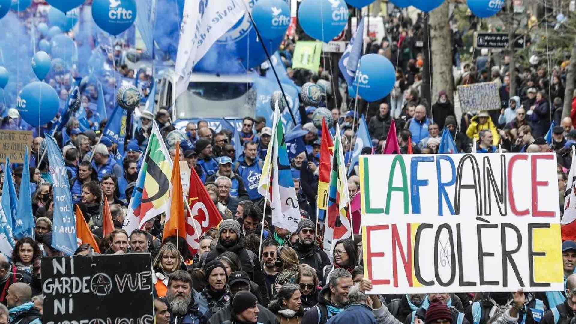 Immagine di Il «modello francese» di welfare prova a resistere ma non ce la fa