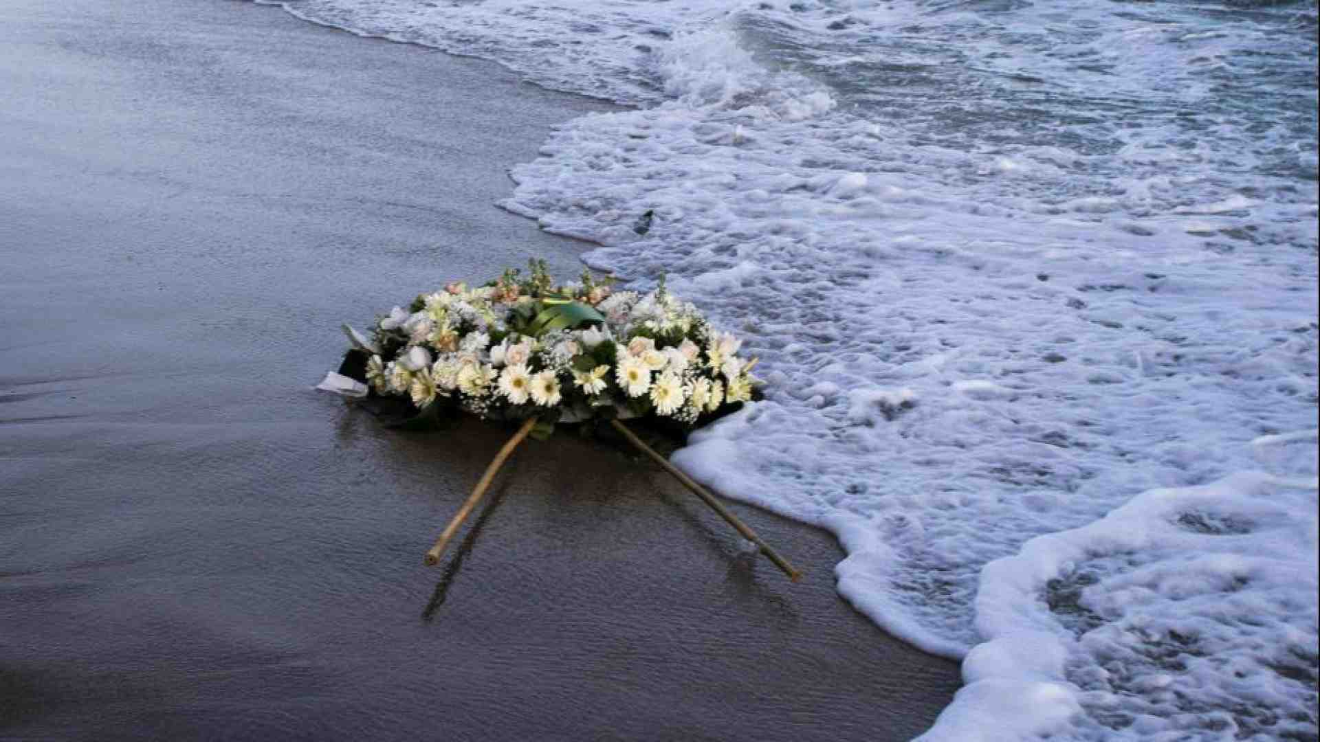 Immagine di Bimbo migrante morto sul barcone. L'Unicef: almeno 289 quest'anno