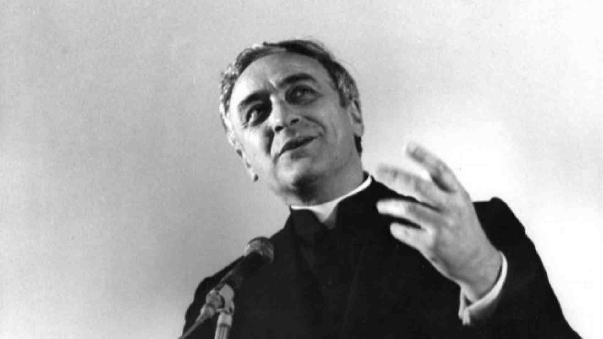 Immagine di Oggi a Ivrea l’ultimo saluto a Bettazzi. Uomo di dialogo, messaggero di pace