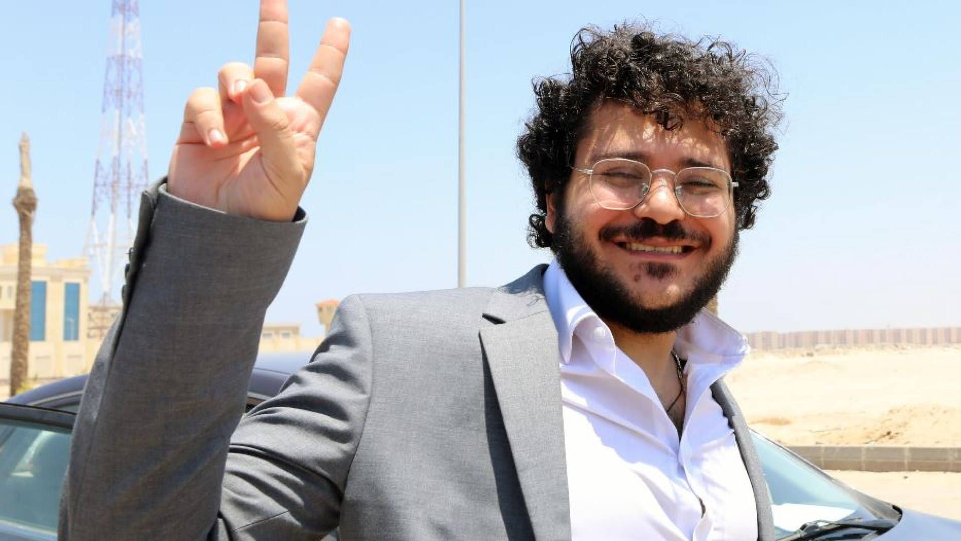 Immagine di Zaki è libero: «Sabato sarò a Bologna. Poi mi sposo in Egitto»
